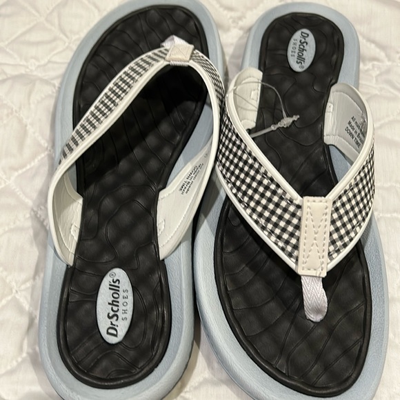 Dr.Scholls Dessa flip flop Strappy flats sandals shoes sz 10-nwot - Picture 1 of 3